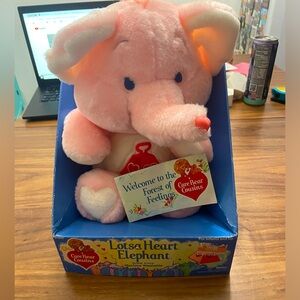Lotsa Heart Elephant!!❤️